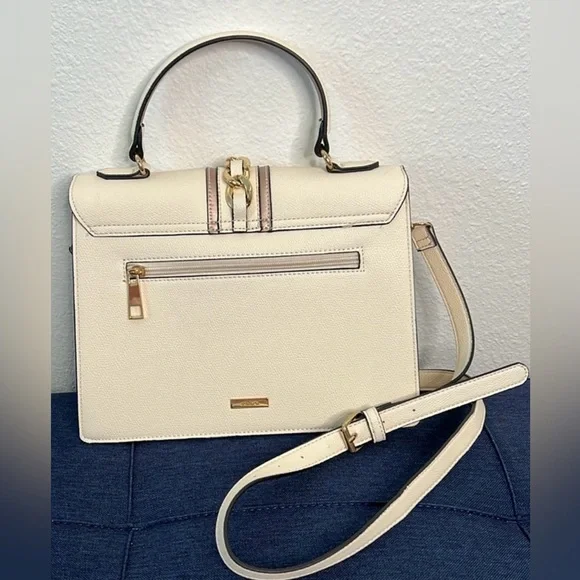 Elegant Cream and Gold Women's Handbag - Picture 3 of 9